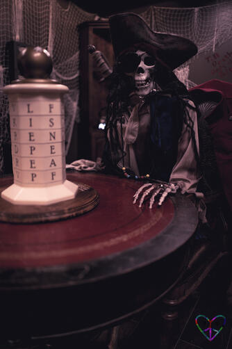 A pirate captain in Atlas Escape Rooms' Curse of the HMS Constantine game